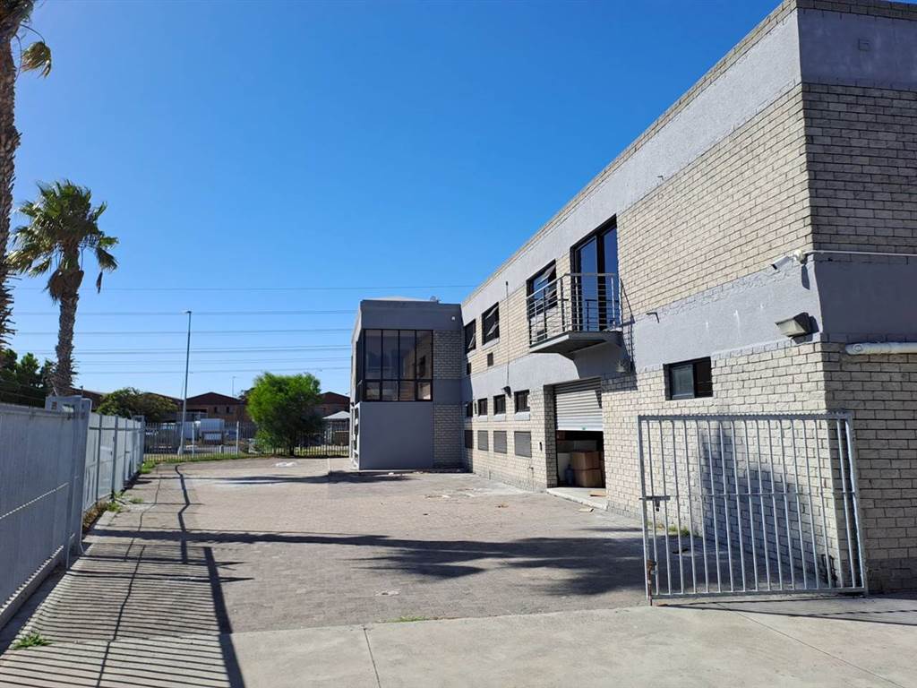893  m² Industrial space in Montague Gardens photo number 4