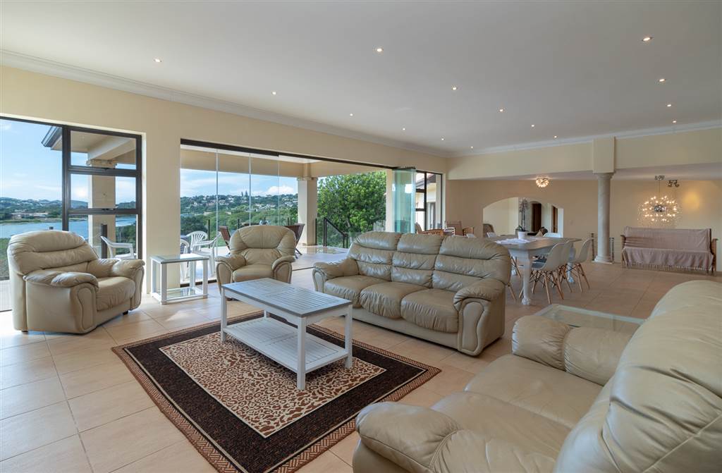 5 Bed House in Port Alfred photo number 16