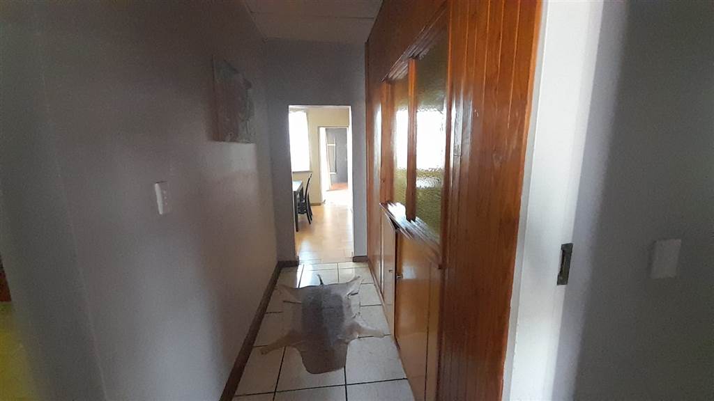 3 Bed House in Rietfontein photo number 13