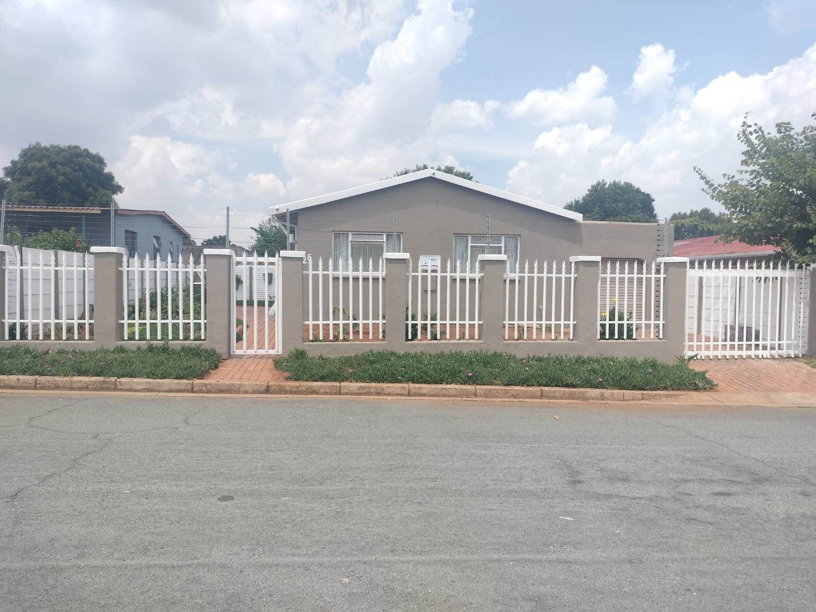 3 Bed House for sale in Sophiatown | T4639482 | Private Property