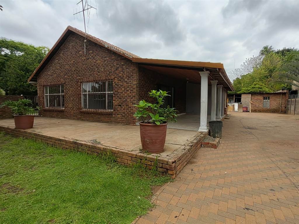 3 Bed House in Pretoria North photo number 25