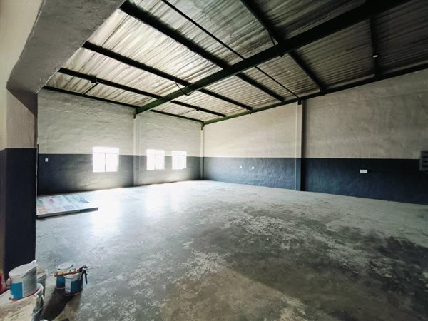 515  m² Industrial space