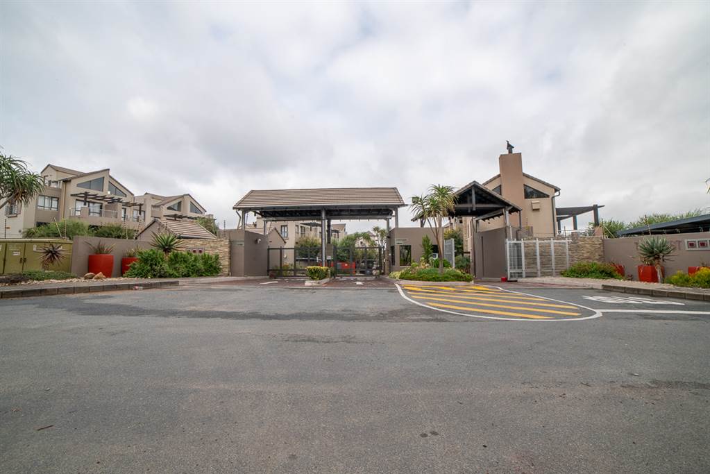 1 Bed Apartment for sale in Sunninghill T4841137 Private Property