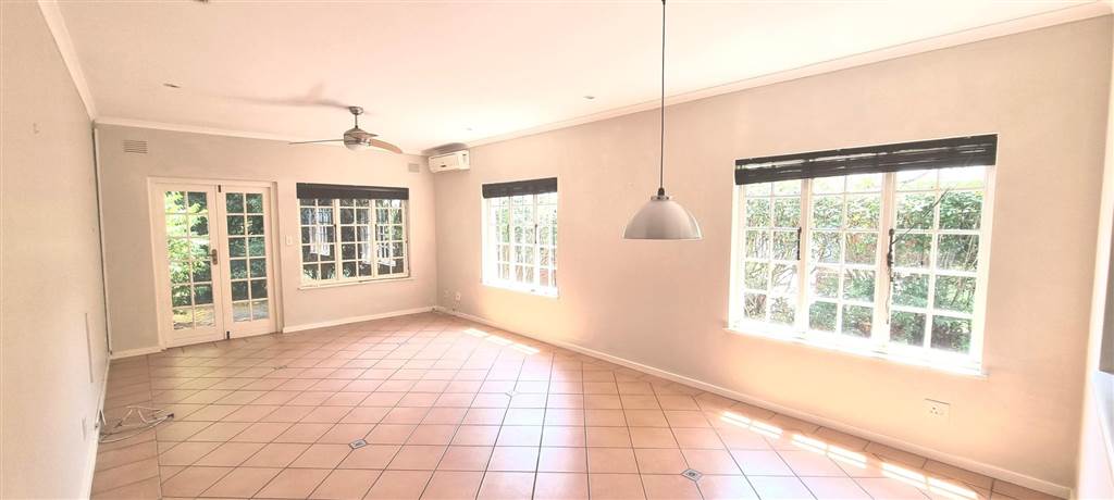 3 Bed Townhouse in Mt Edgecombe Estate 1 & 2 photo number 4