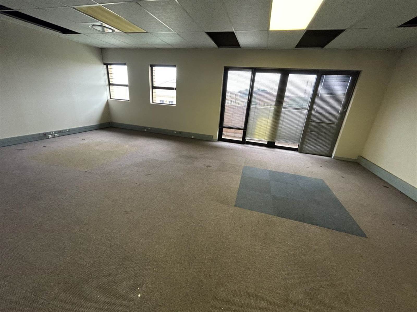 384  m² Commercial space in Highveld photo number 2