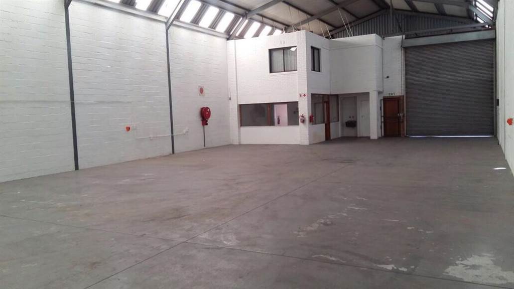 420  m² Industrial space in Killarney Gardens photo number 3