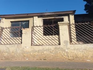 4 Bed House in Rosettenville
