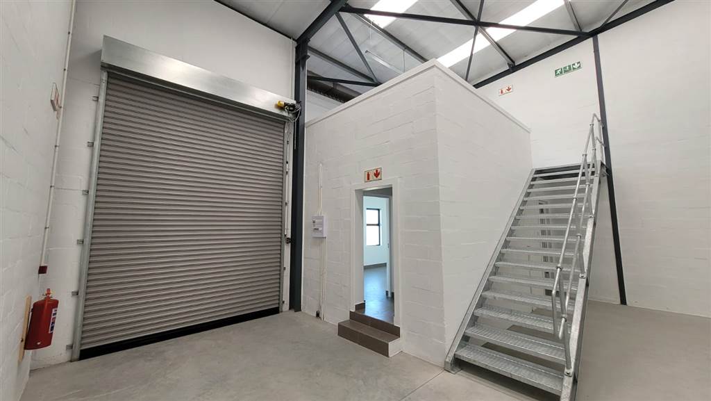132  m² Industrial space in Parklands photo number 3