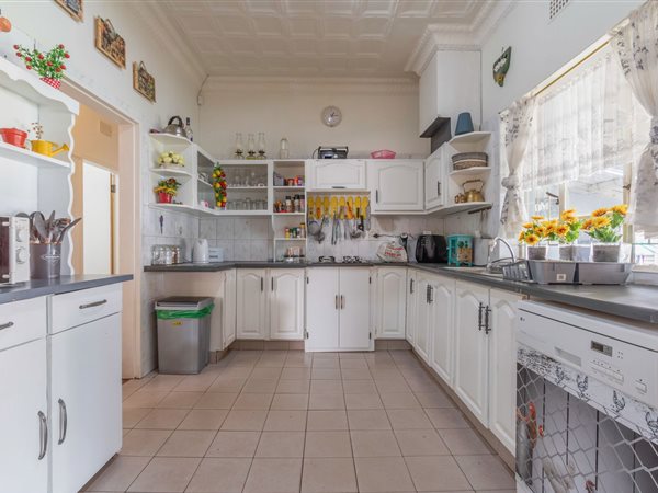 3 Bedroom House 3 Bedroom House