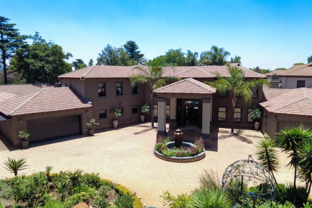 5 Bedroom House