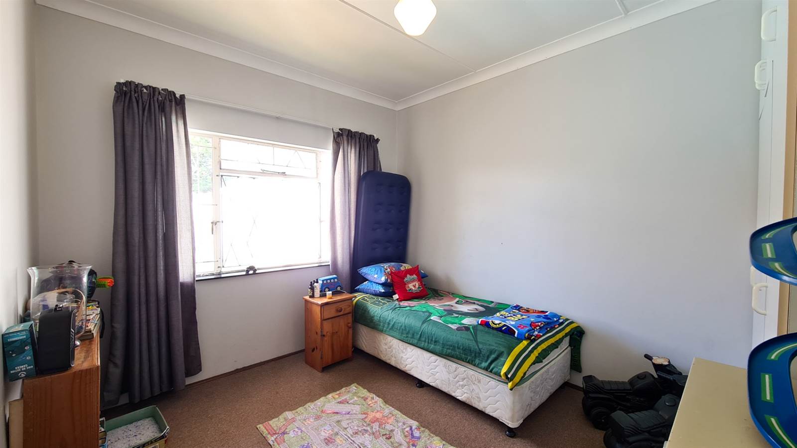 4 Bed House in Beacon Bay photo number 14