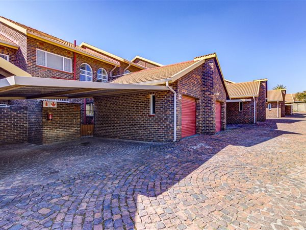 2 Bedroom Townhouse 2 Bedroom Townhouse