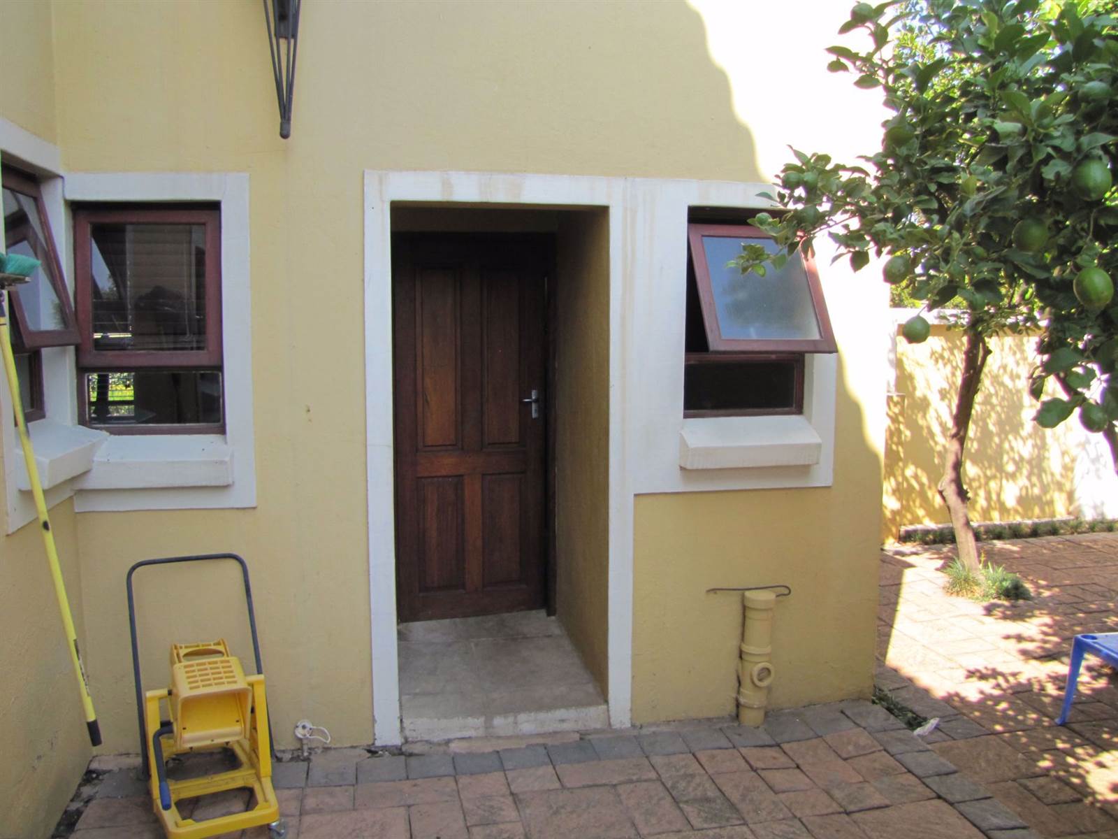 6 Bed House in Bronkhorstspruit photo number 14