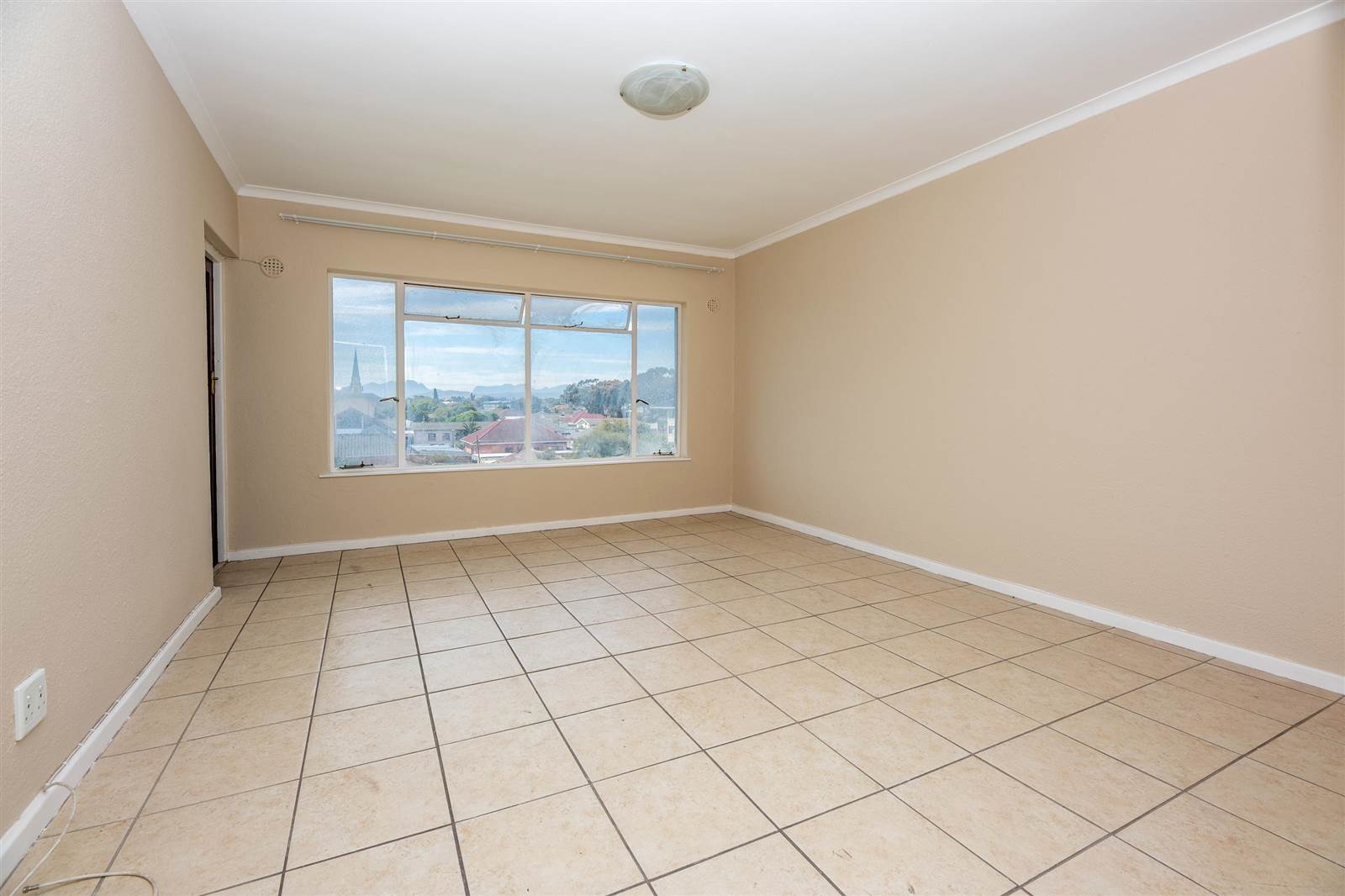 3 Bed Apartment in Parow Valley photo number 4