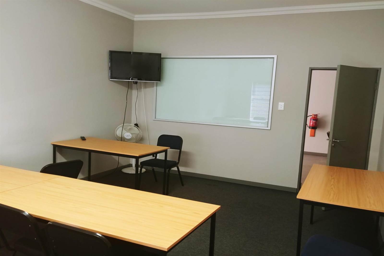 1300  m² Office Space in Kleinfontein photo number 19