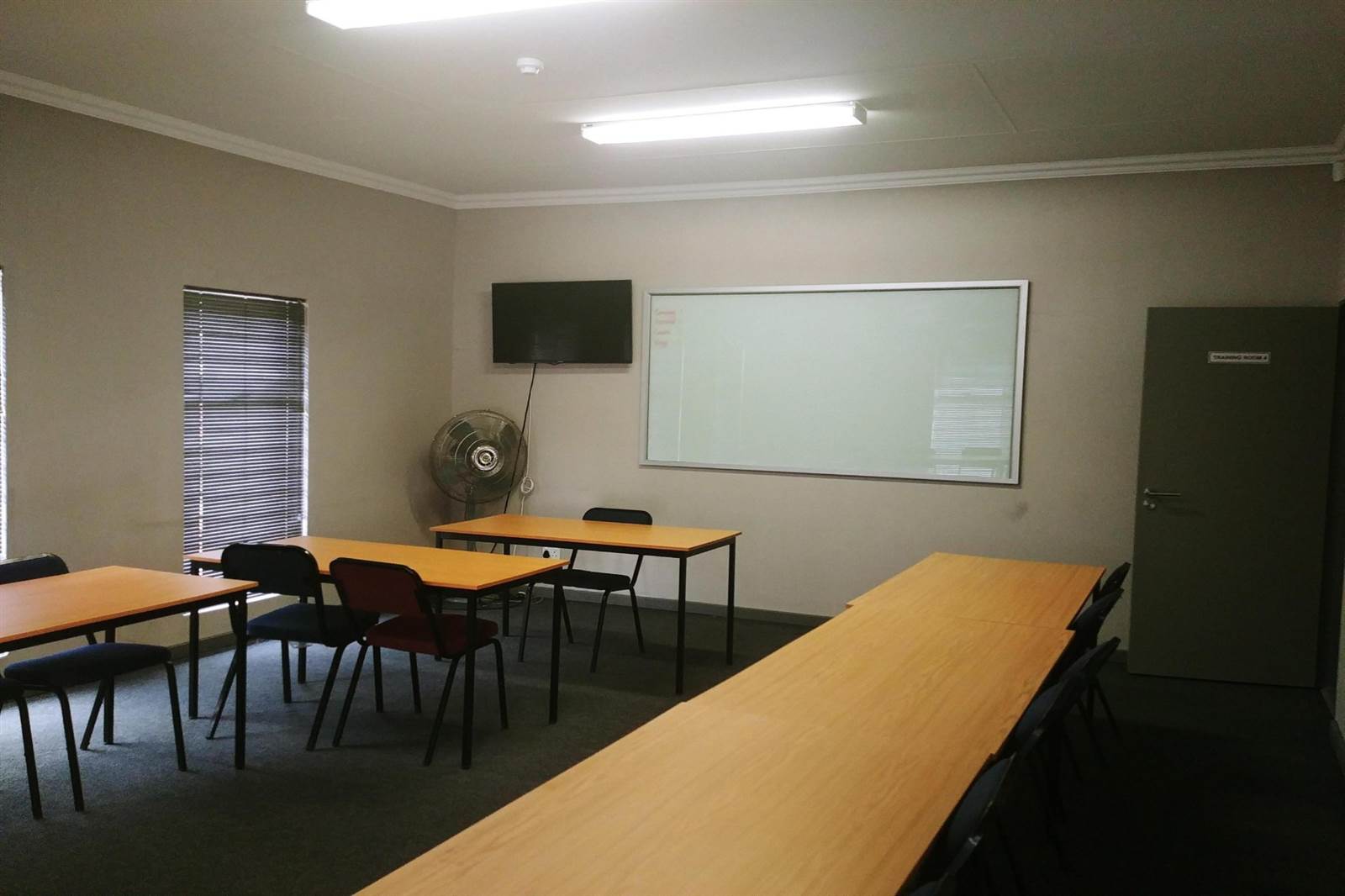 1300  m² Office Space in Kleinfontein photo number 21