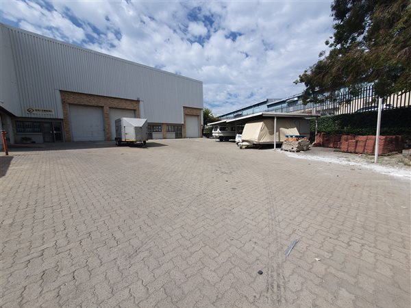 2515  m² Industrial space