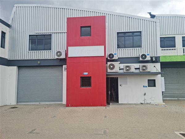 875 m² Industrial space 875 m² Industrial space