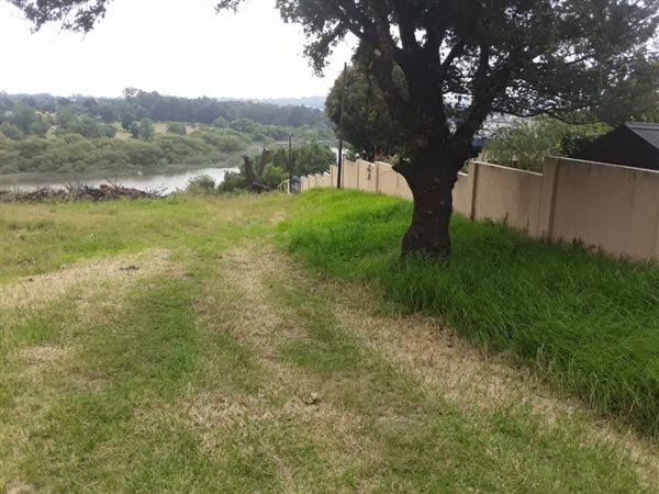 3003 m² Land available in Eureka