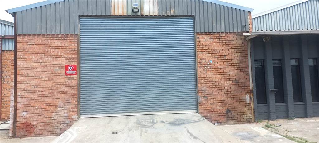 280  m² Industrial space in Hamilton photo number 3