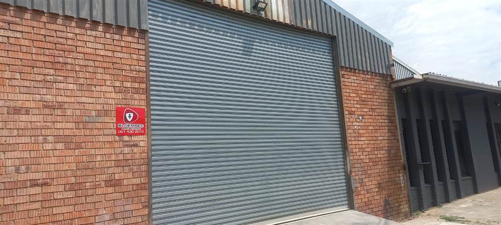 280  m² Industrial space in Hamilton photo number 2