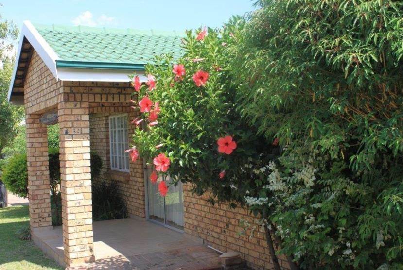 2 Bed Townhouse in Bela-Bela (Warmbaths) photo number 6