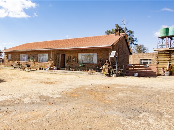 1 ha Smallholding