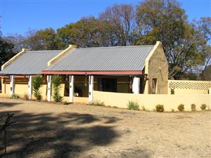 11 ha Smallholding in Kleinfontein
