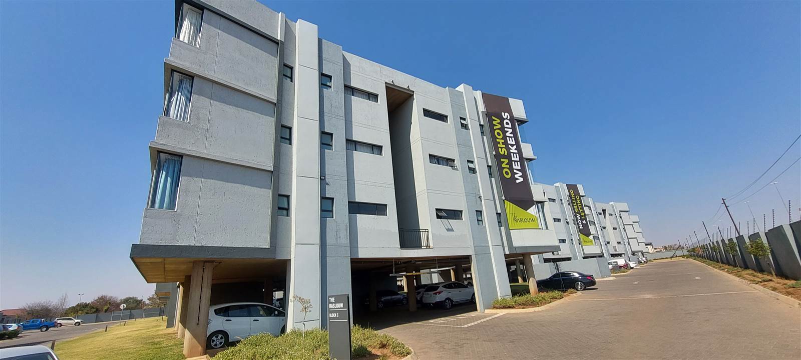 2 Bed Apartment in Raslouw photo number 14
