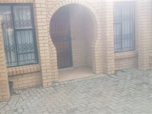 2 Bed House in Ivory Park