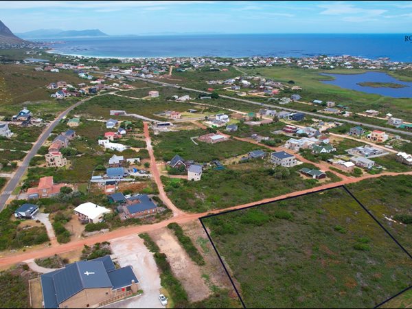 7727 m² Land available in Bettys Bay