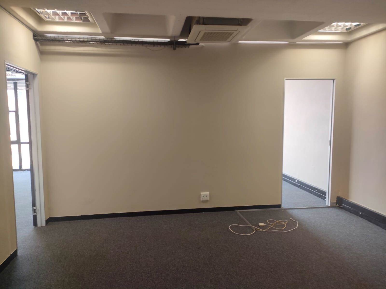 119  m² Commercial space in Pretoria Central photo number 4