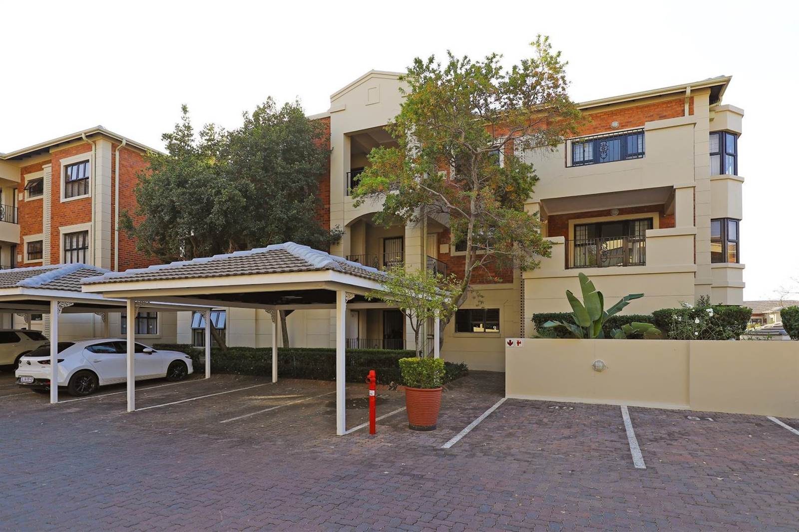 3 Bed Apartment in Bryanston photo number 24