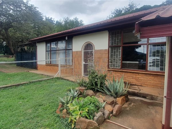 2 Bed House in Louis Trichardt