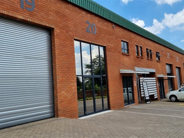 217  m² Industrial space