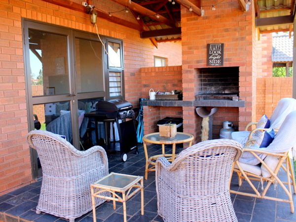 2 Bedroom Townhouse 2 Bedroom Townhouse
