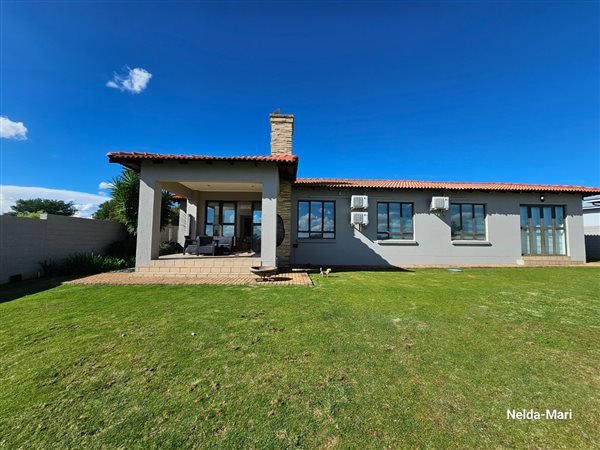 4 Bedroom House 4 Bedroom House