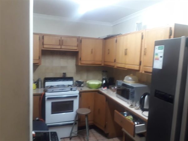 3 Bed Apartment in Pretoria West