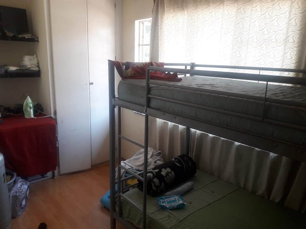 3 Bed Apartment in Pretoria West photo number 4
