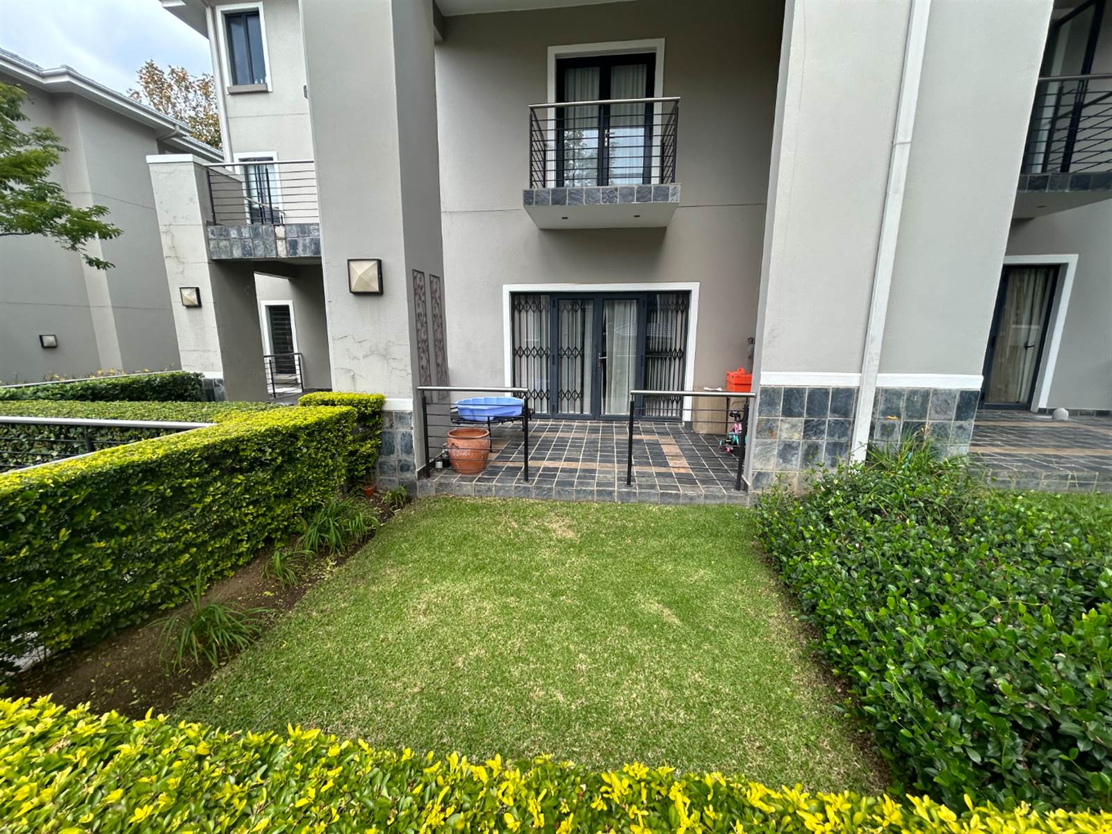 2 Bed Apartment in Bryanston photo number 17