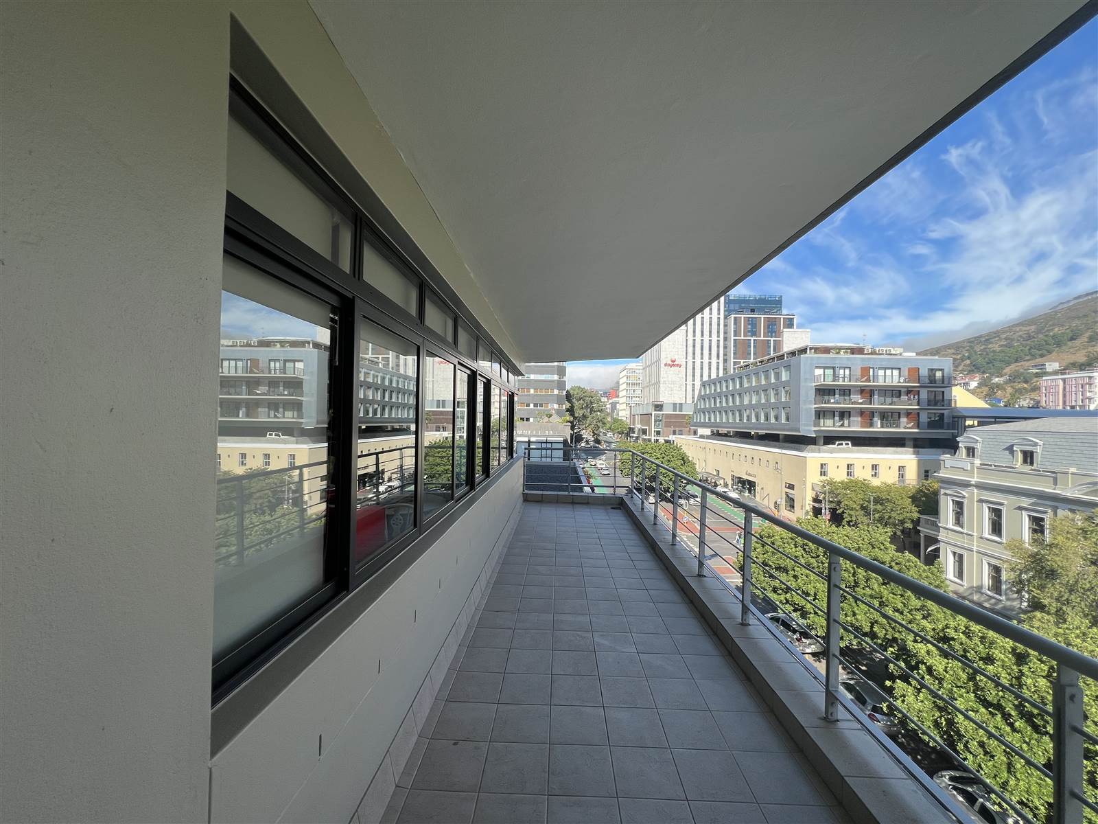 289  m² Commercial space in Cape Town City Centre photo number 18