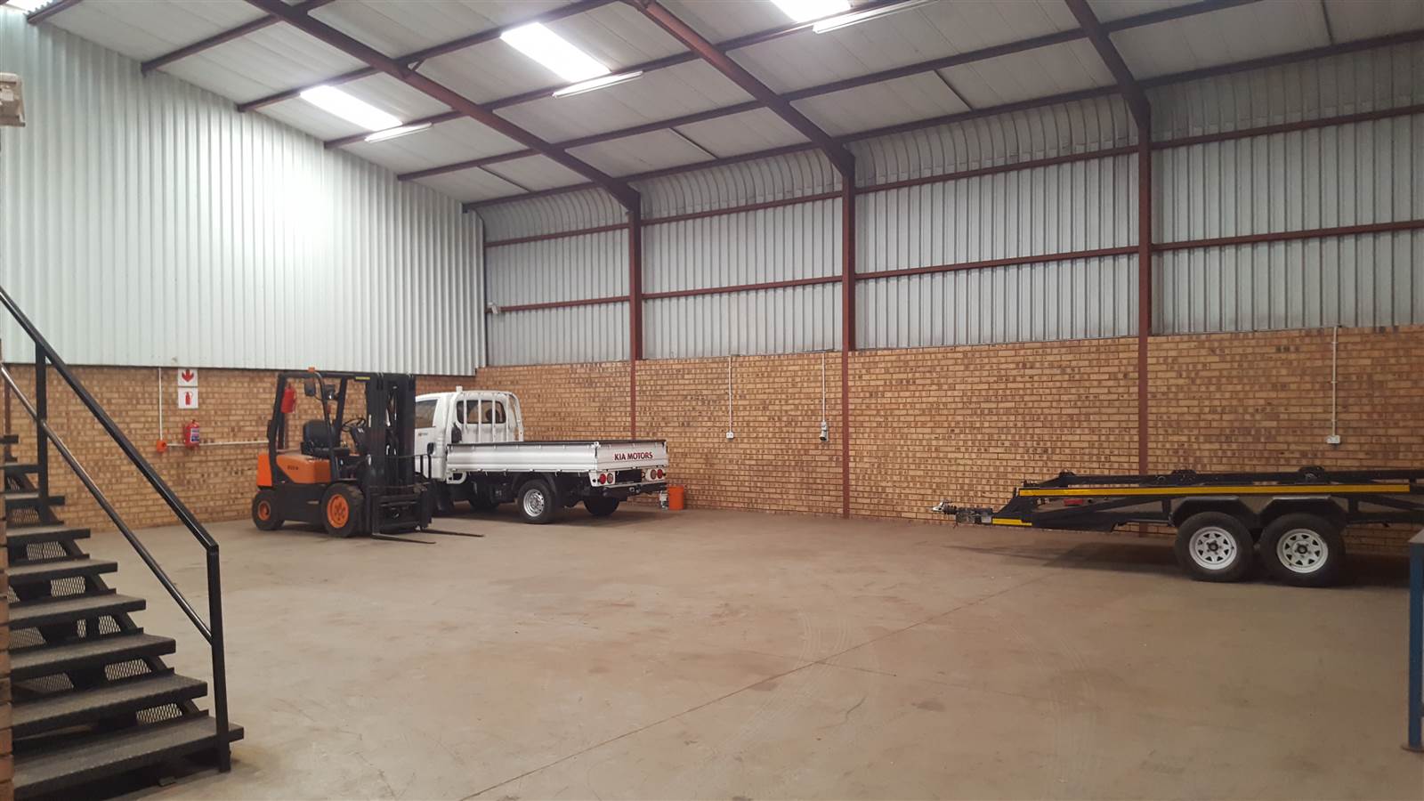 320  m² Industrial space in Middelburg Central photo number 6