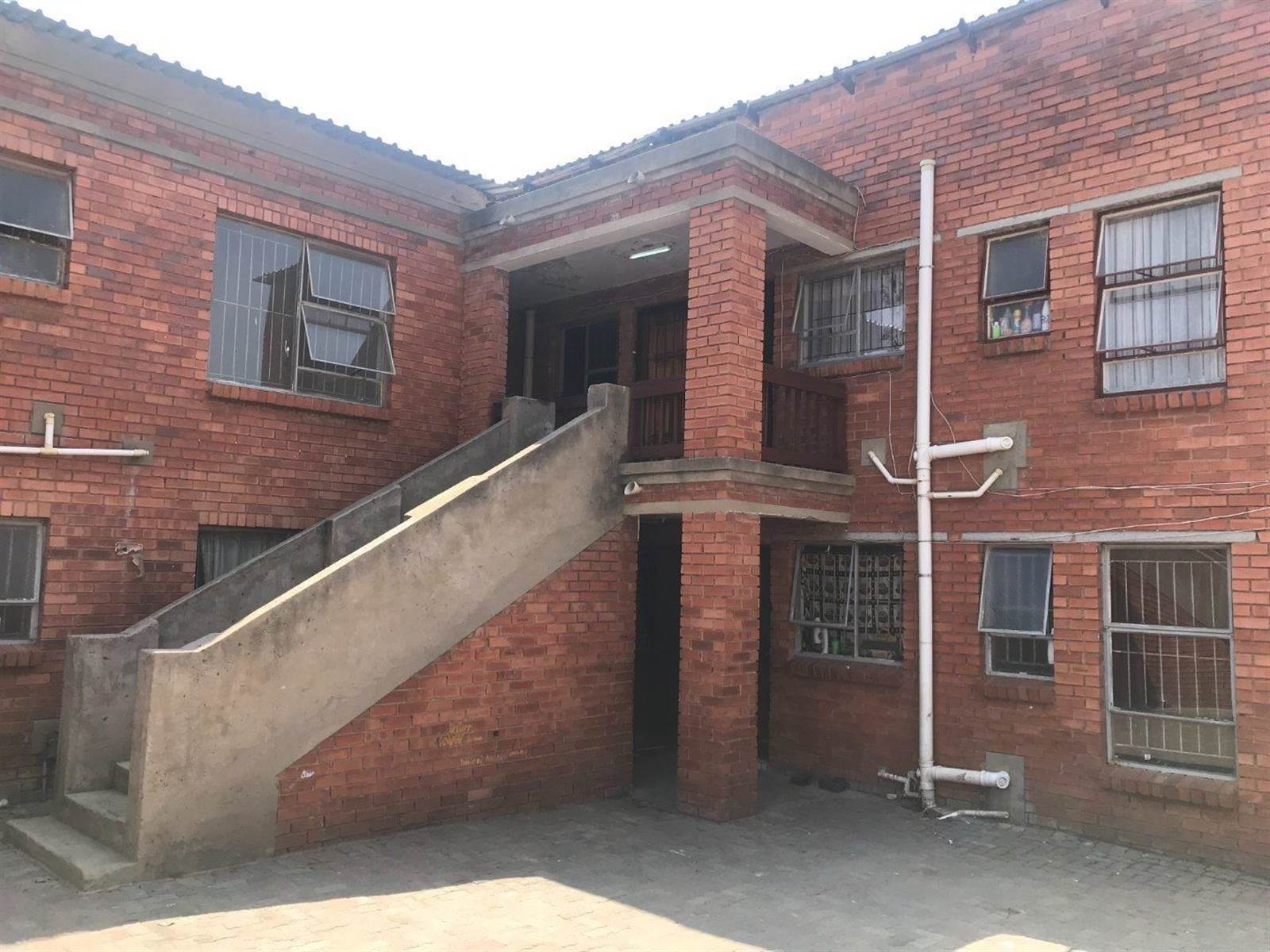2200  m² Commercial space in Rosettenville photo number 14