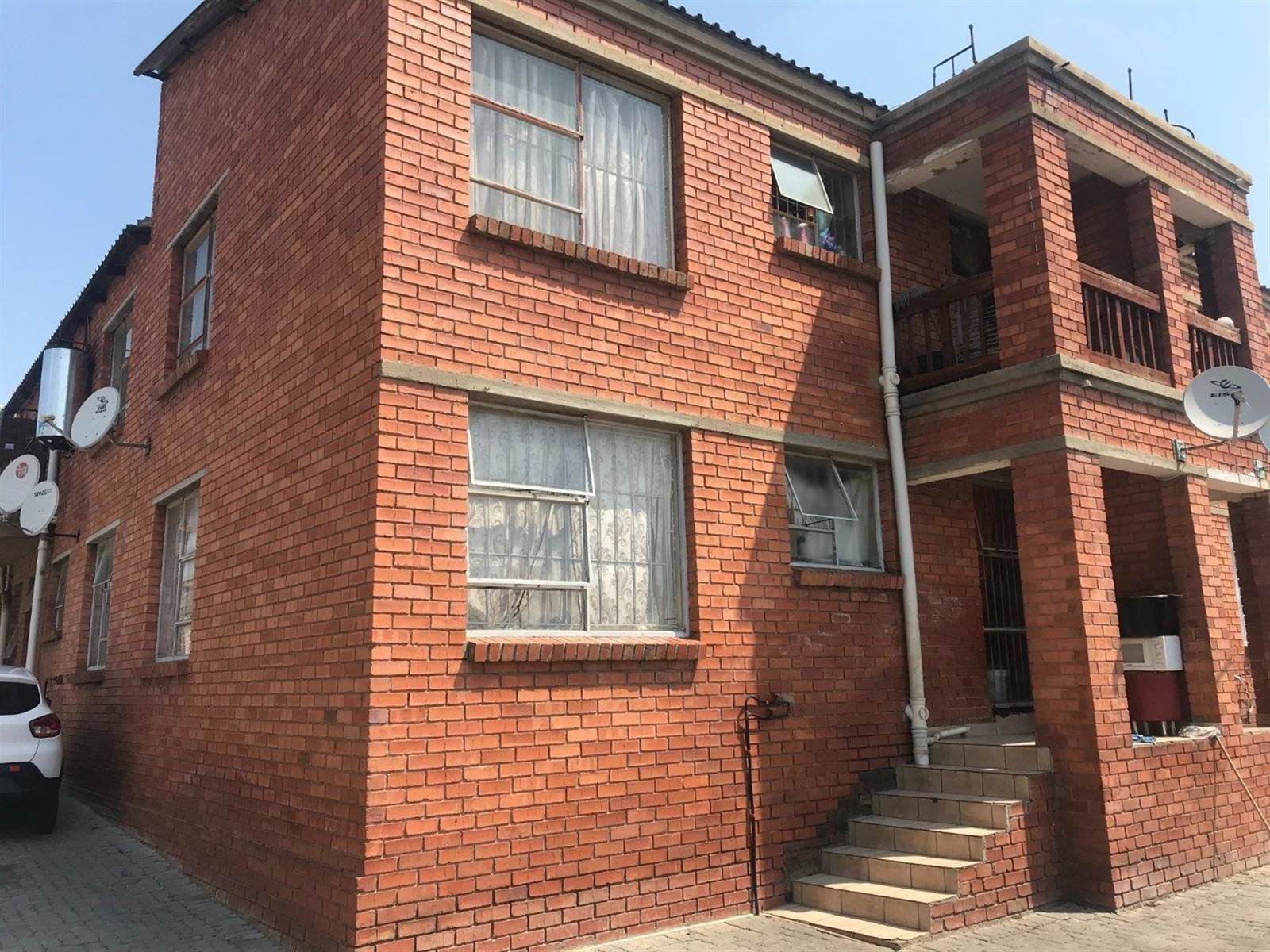 2200  m² Commercial space in Rosettenville photo number 11