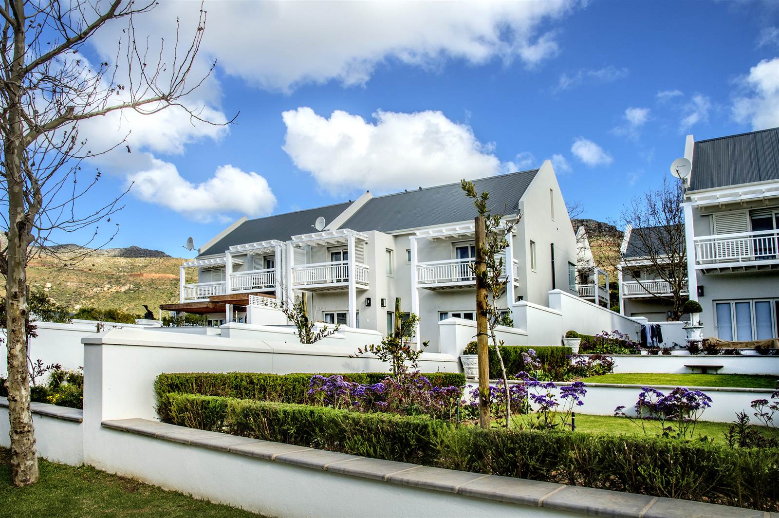 4 Bed House in Steenberg photo number 5