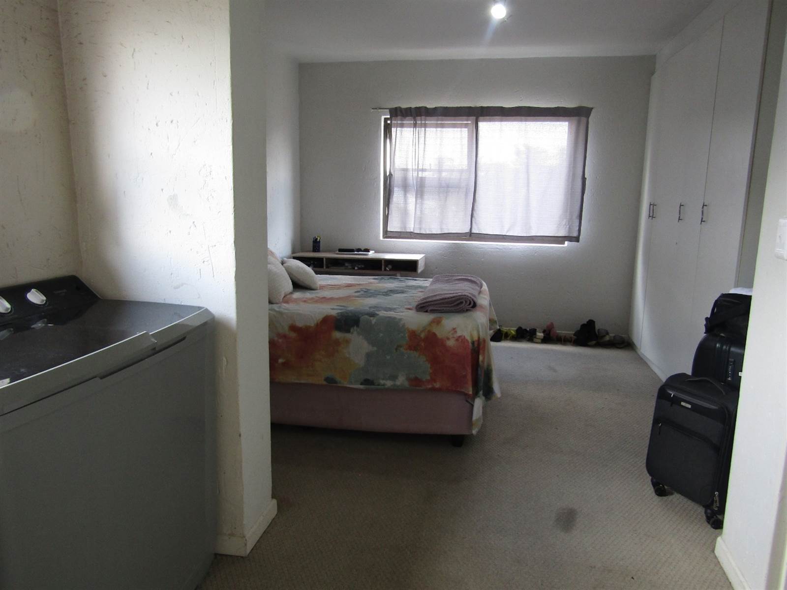 1 Bed Apartment in Blackheath photo number 6