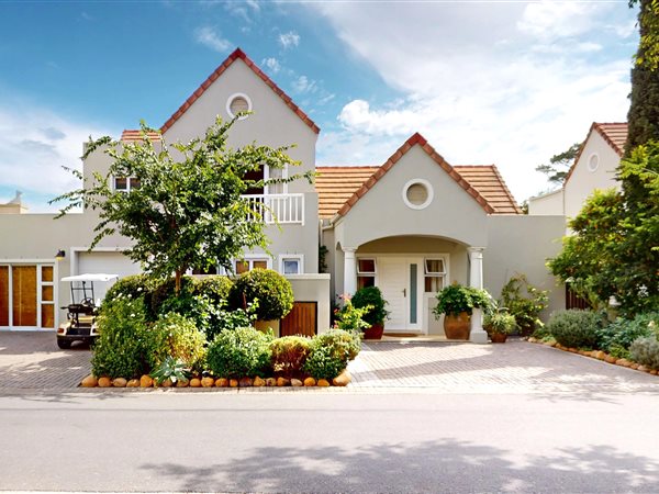 4 Bedroom House 4 Bedroom House