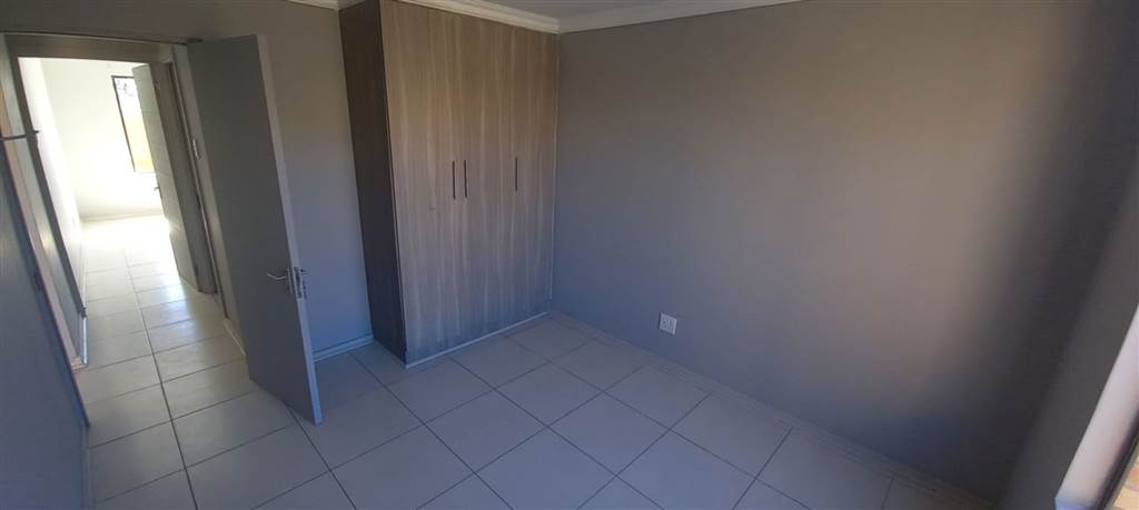 3 Bed Townhouse in Roodewal and surrounds photo number 6