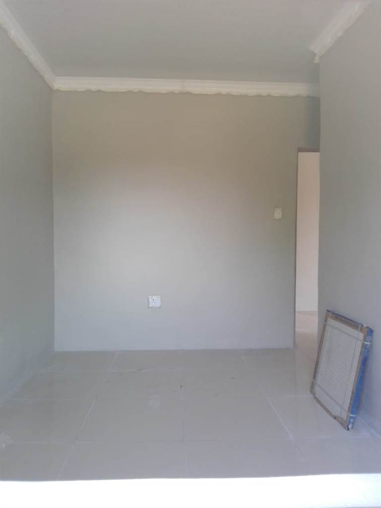 2 Bed House in Savanna Park photo number 8