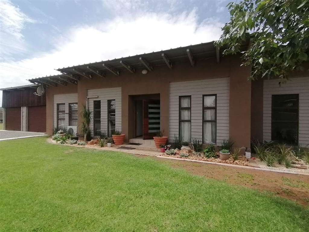 3 Bed House in Quaggafontein photo number 2